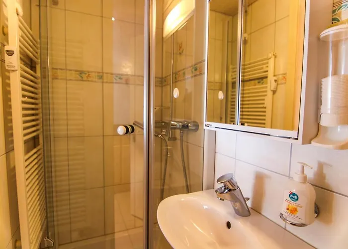 Paultina By 阿罗萨