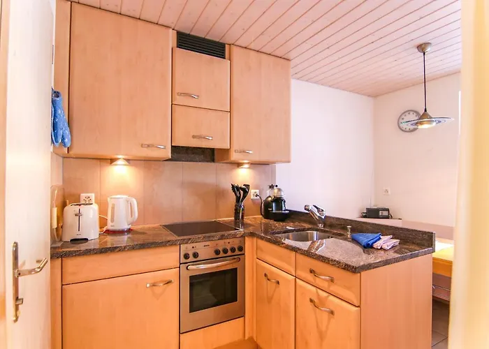 Paultina By * 阿罗萨